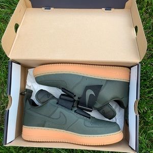 Brand new AIR FORCE 1 UTILITY